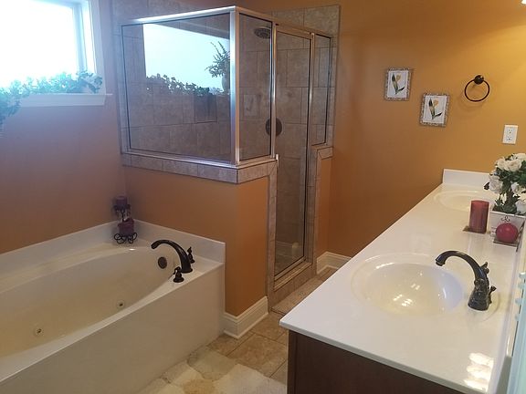 5th image of 4795 Spike Ln