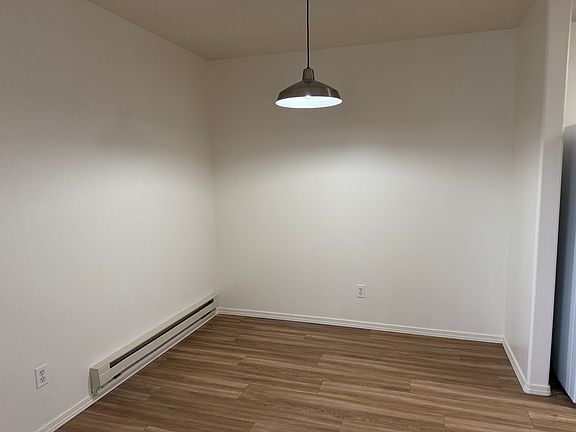 4th image of 2140 Elizabeth Blvd #16-C