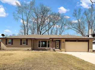 423 Tana Ln, Joliet, IL