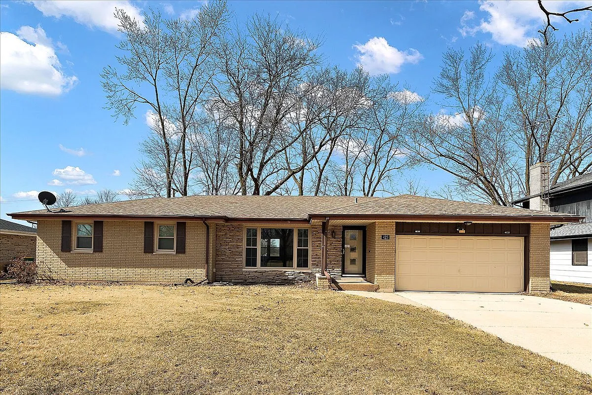 423 Tana Ln photo 1