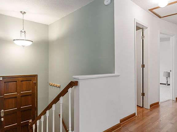 4th image of 5837 Cheryl Dr