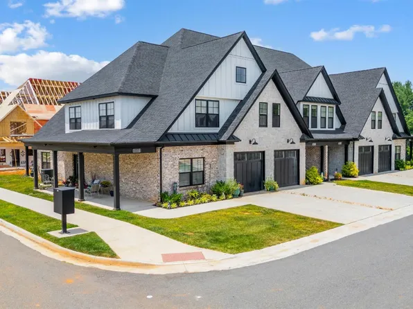 1010 Coles Ct, Forest, VA 24551