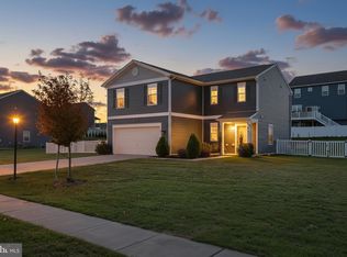 90 Knobby Hook Dr, Hanover, PA 17331