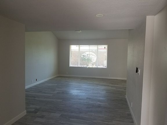 2nd image of 14635 N 49th Pl