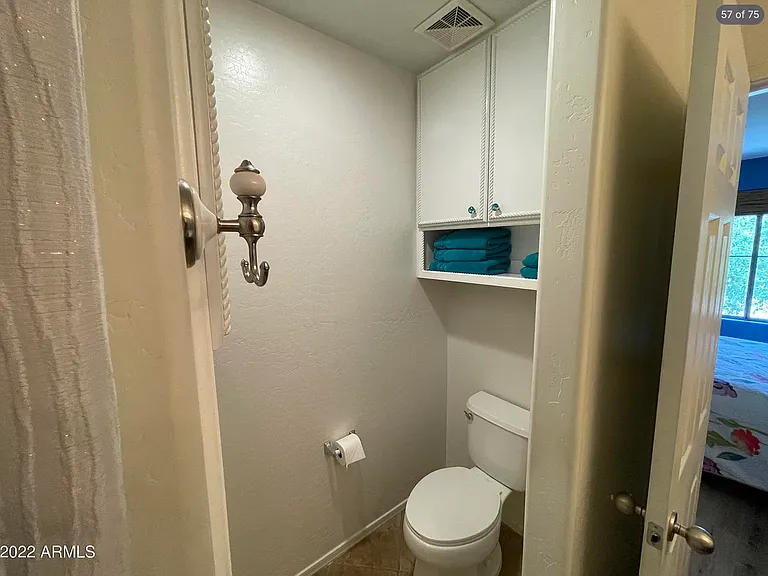 2914 E Dunbar Dr — Photo 34