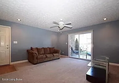 2 bed, 2.0 bath, 1000 sqft, $1,400 — Photo 2
