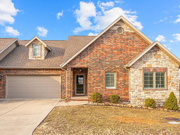 3rd image of 125 Lakehills Drive ## B