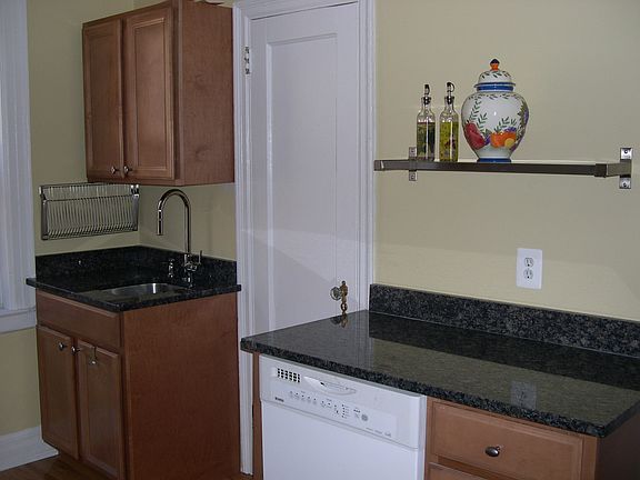 4th image of 17 Franklin Ave #4DD