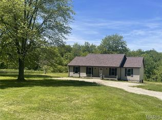 205 New Douglas Ave, Sorento, IL 62086