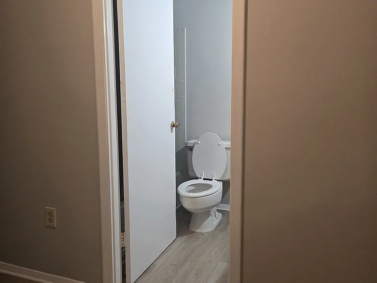 1 Golden Hill Ct — Photo 30