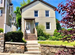 83 W Broad St, Stamford, CT 06902