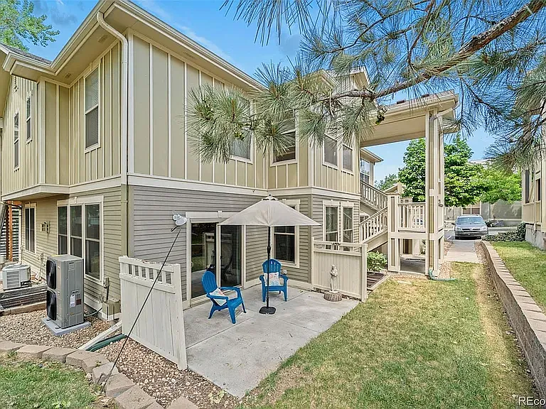 1641 Ames Ct — Photo 18