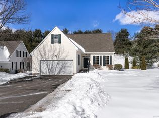 15 Cavendish Pl #15, Avon, CT 06001