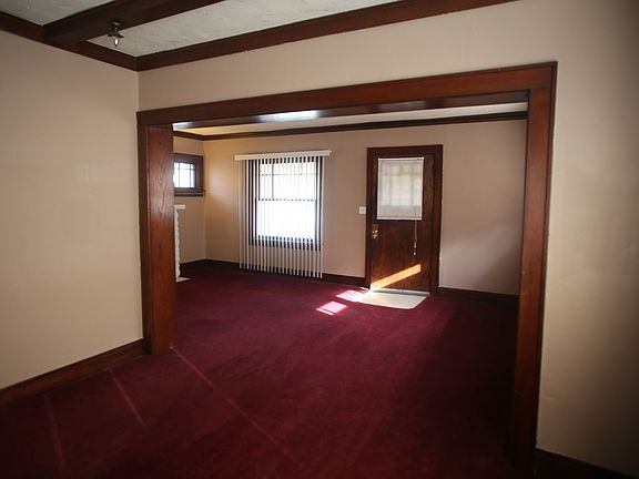 2nd image of 5018 Bellefontaine Ave