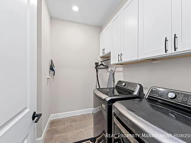 4430 Pond Brook Ct — Photo 58