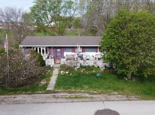 907 Johnson St, Lineville, IA 50147