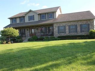 5433 E Woodburn Rd, Byron, IL 61010