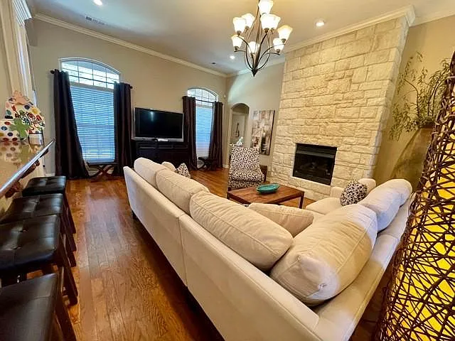 3011 Brighton Point — Photo 4
