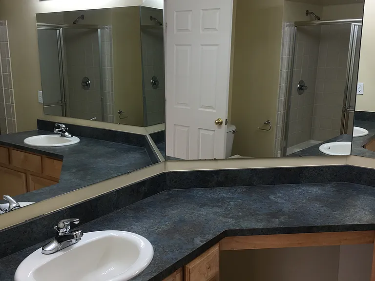 Master Bath Room