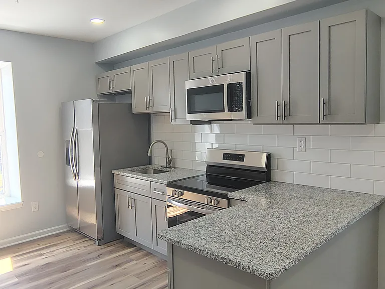 3412 N 19th St #2 — Photo 6