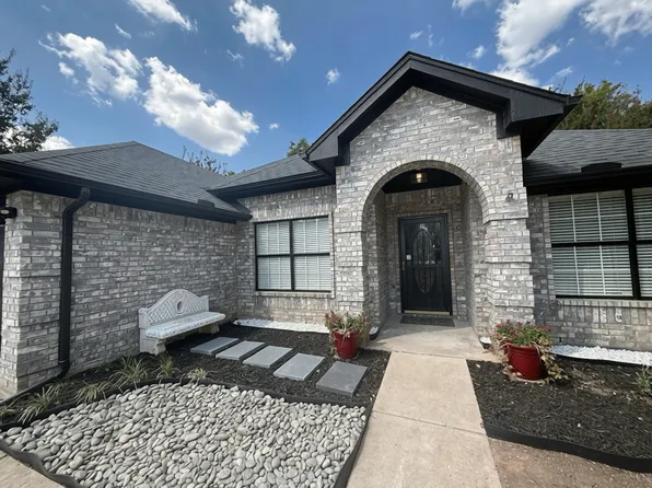 1708 Creekside Ave, Sherman, TX 75092