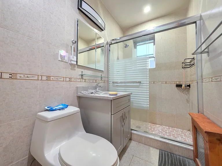 1650 Dahill Rd #2 — Photo 5