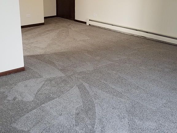3rd image of 728 W 65th St APT 5