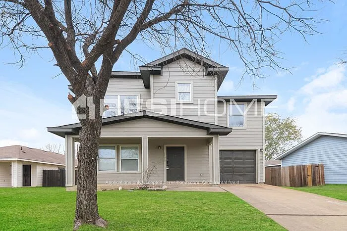 1703 Red Cloud Dr — Photo 2