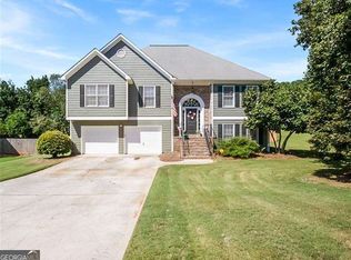 40 Hunters Trl, Dallas, GA 30157