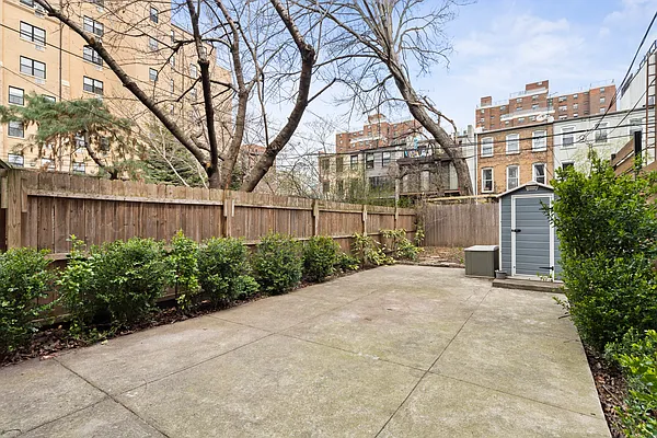 Rented by Brown Harris Stevens | media 7