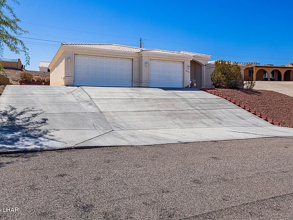 2nd image of 3028 Saddleback Dr