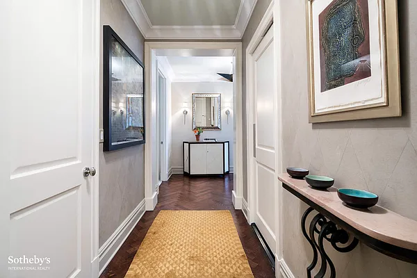 Sold by Sotheby's International Realty | media 16