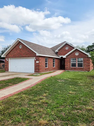 213 W Fleetwood Ave Photo 1