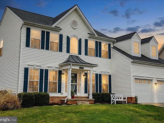 2nd image of 422 Clydebank Dr