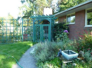 9515 SW 268th St, Vashon, WA 98070