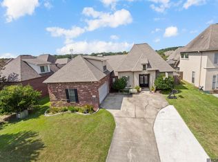 11411 Pleasant Knoll Dr, Denham Springs, LA 70726