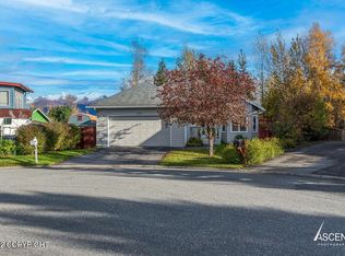 5361 Tudortop Cir, Anchorage, AK 99507