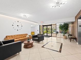 3960 Oaks Clubhouse Dr APT 304, Pompano Beach, FL 33069