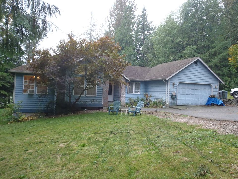 1st image of 2626 Lake Dr