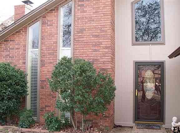 2nd image of 2033 Buggy Whip Ln