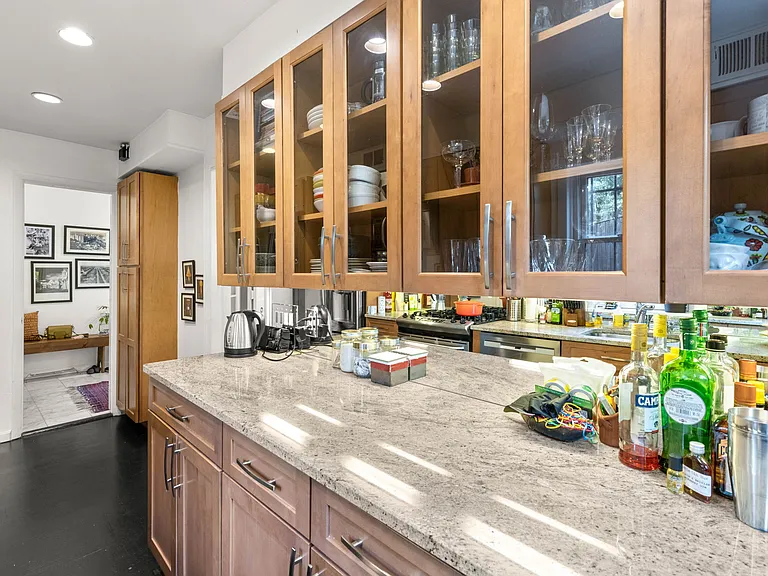 3909 Watson Pl NW — Photo 7