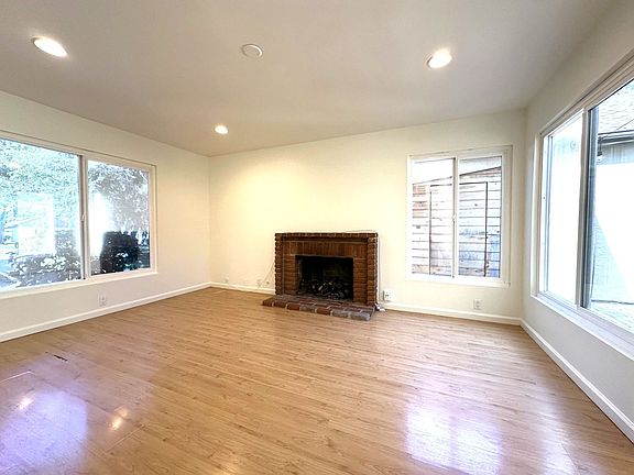4th image of 10564 Greenford Dr