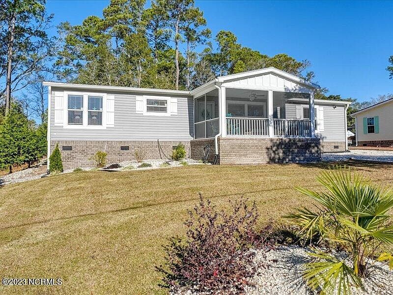 1st image of 705 Magnolia Drive