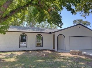 1009 W Memphis St, Broken Arrow, OK 74012