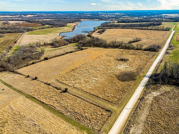 2nd image of TRACT 3A S Little Rd