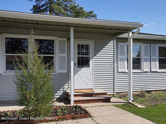 5th image of 82 Falmouth Avenue