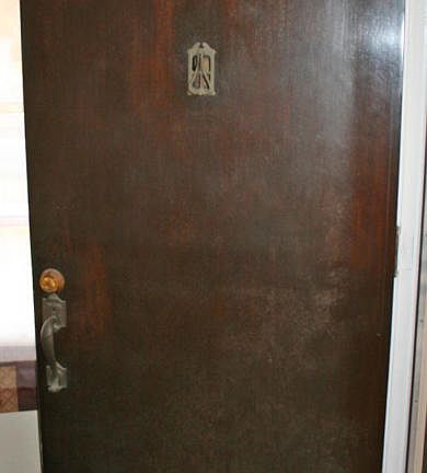3rd image of 221 N Nelson Pl