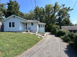 57 Berkshire Dr, Brookfield, CT 06804