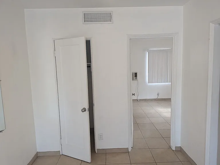 1338 E 8th St #1338 — Photo 19