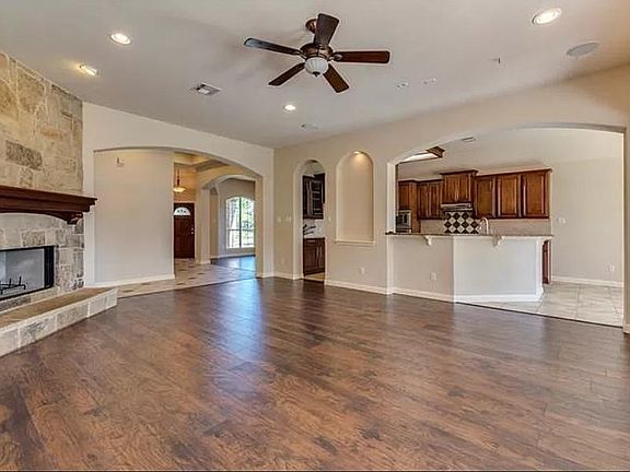 2nd image of 1403 River Birch Way
